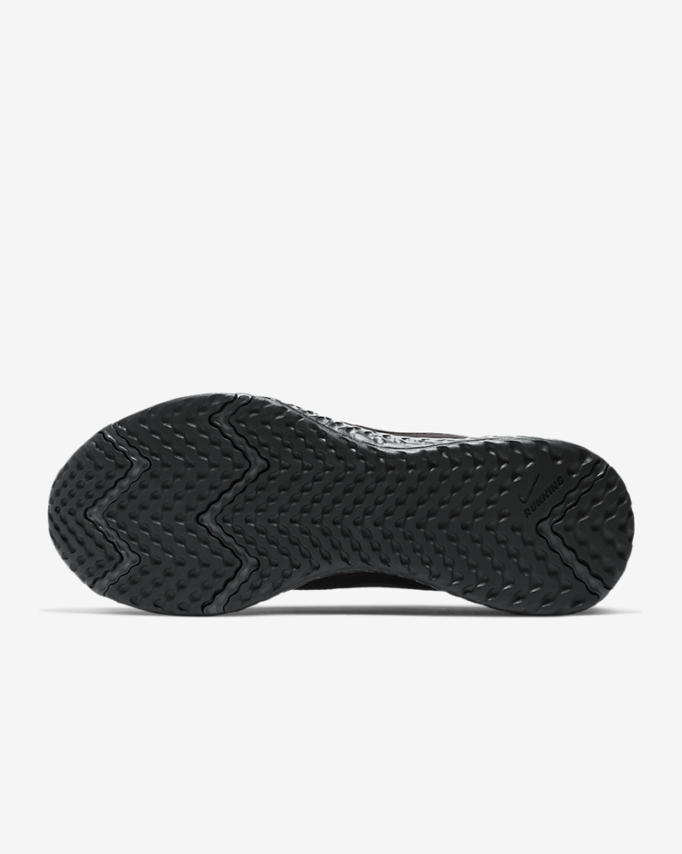 Chaussure Nike Revolution 5 noire  sku BQ3204-001 https://mastersportdz.com