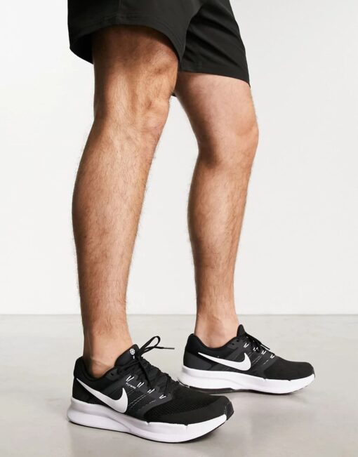 Nike Run Swift 3 'Black' DR2695-002 https://mastersportdz.com original Algerie DZ