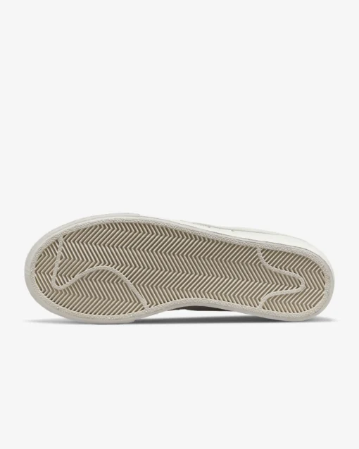 Chaussure Nike Blazer Low Platform Women's DJ0292-105 https://mastersportdz.com original Algerie DZ