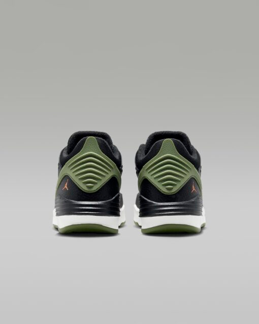Chaussure Nike Jordan Max Aura 5 DZ4352-003 https://mastersportdz.com original Algerie DZ